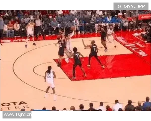 以镜头回顾米切尔泪目瞬间他用坚持与拼搏诠释篮球真谛